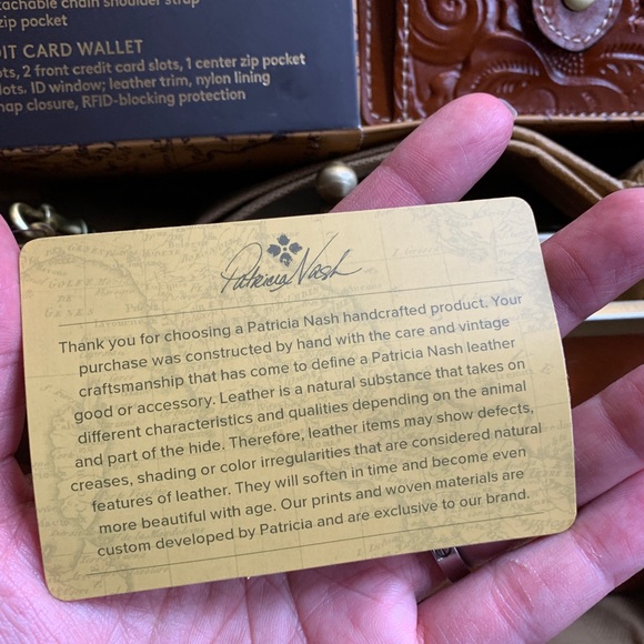 Authentic PATRICIA NASH LEATHER EMBOSSED GRAPE LEAF FRAME CROSB/CLUTCH/WALLET - Picture 6 of 16